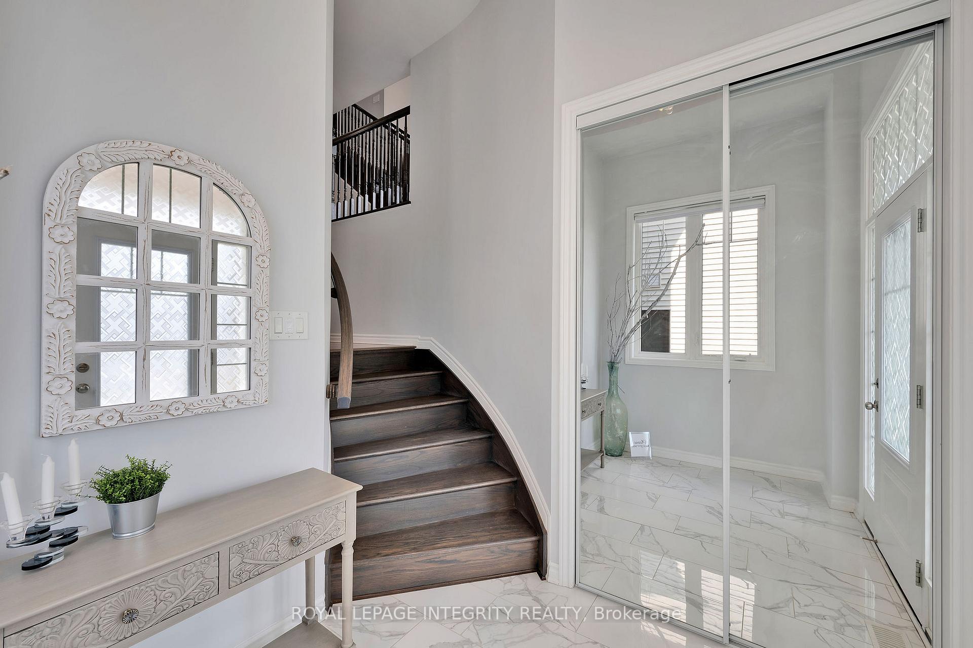 Photo 4 of 68 Baldcypress Way, Ottawa, Kanata - Emerald Meadows/Trailwest — HOMEH