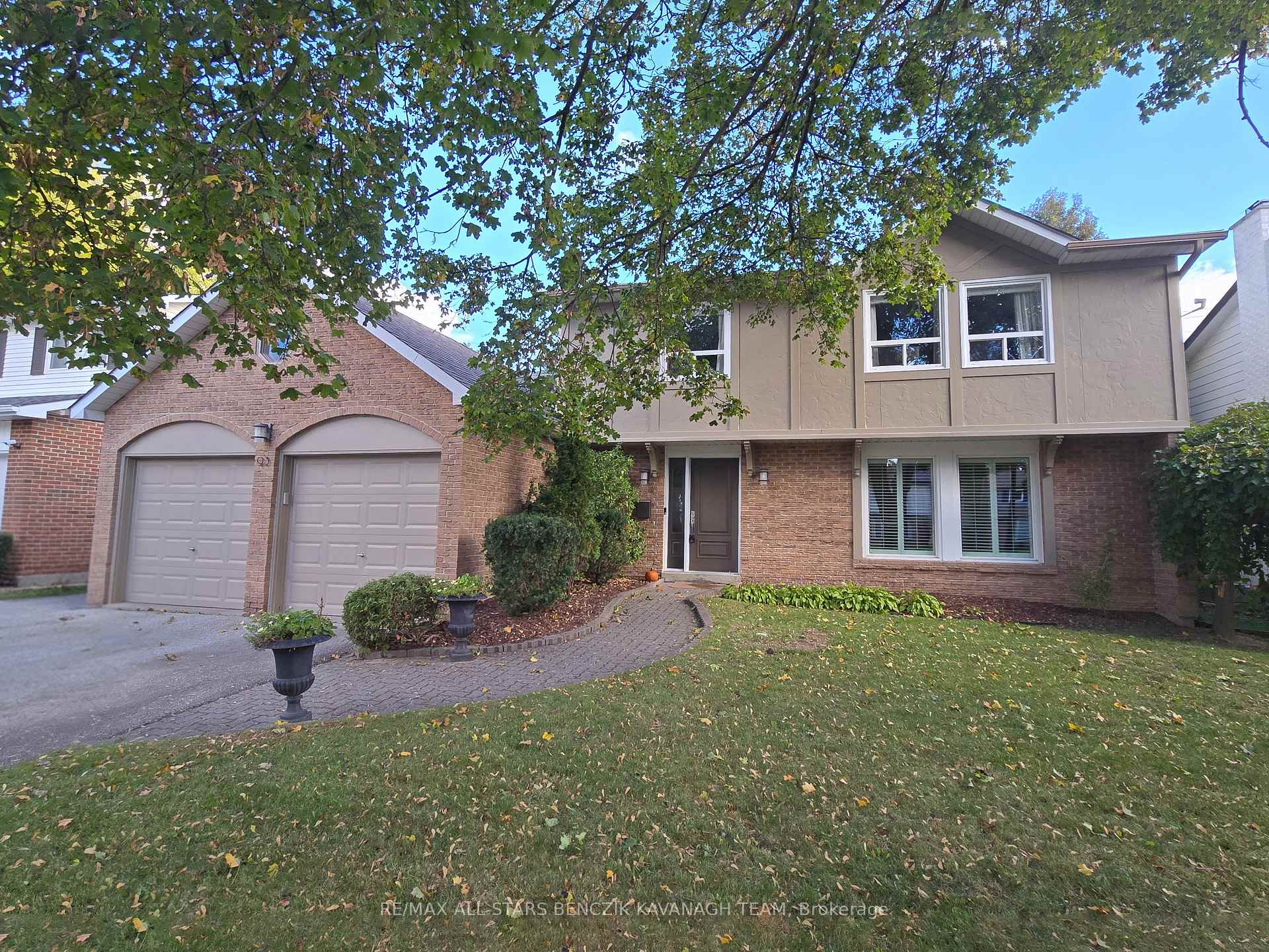 Photo 1 of 93 Sir Lancelot Drive, Markham, Markham Village — HOMEH