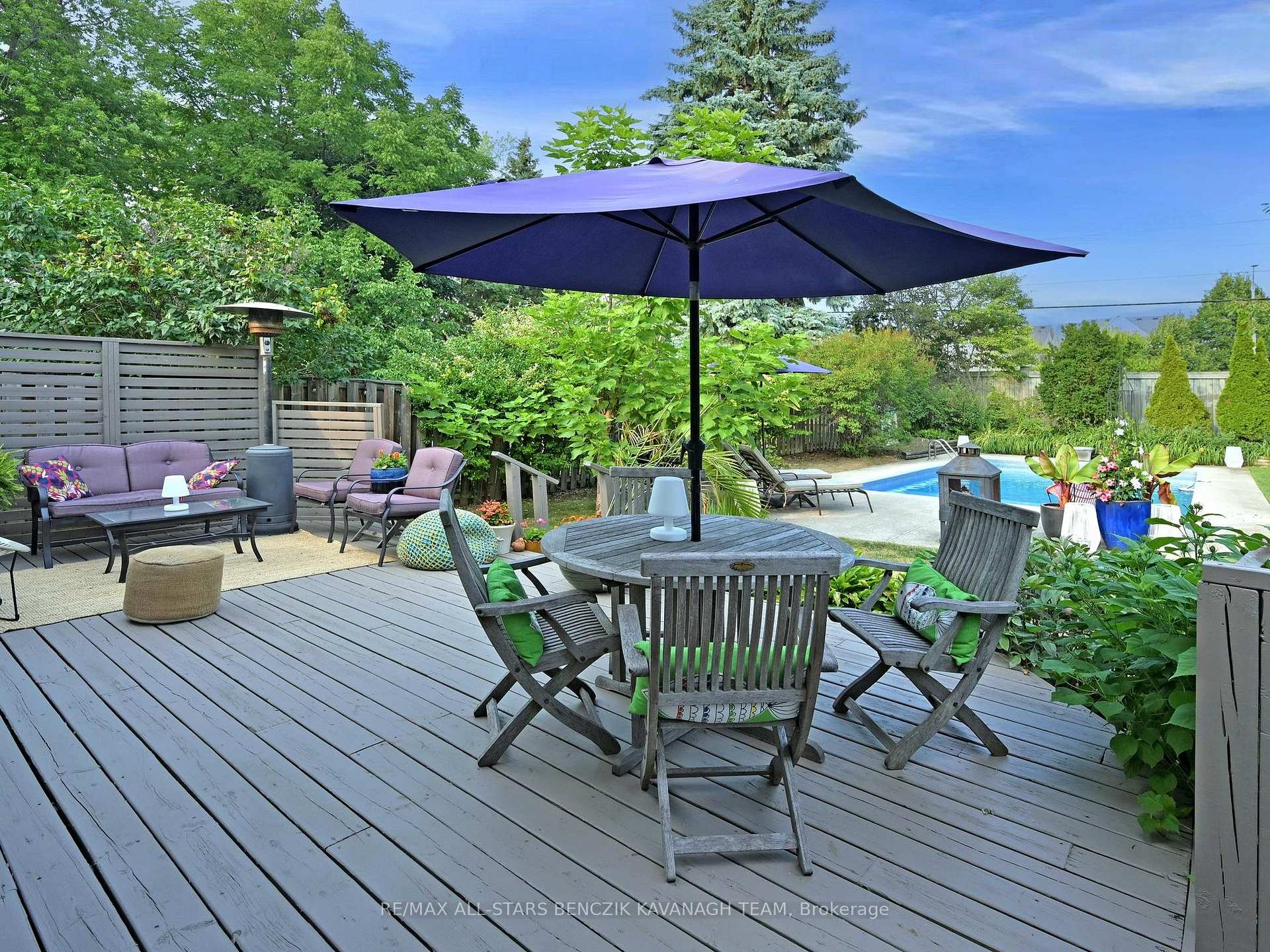 Photo 2 of 93 Sir Lancelot Drive, Markham, Markham Village — HOMEH
