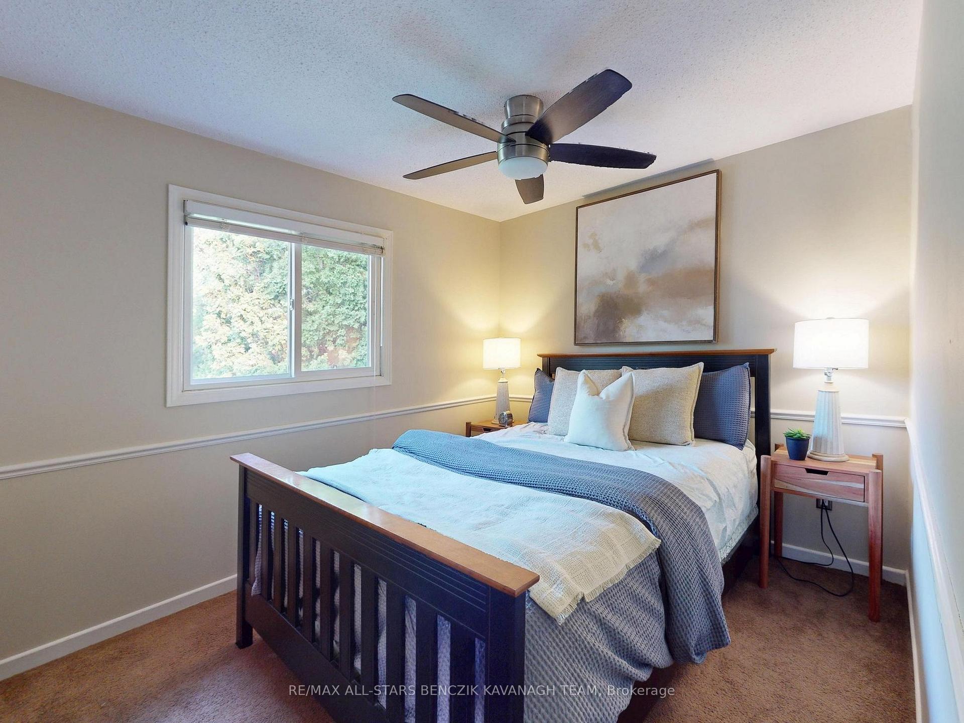 Photo 19 of 93 Sir Lancelot Drive, Markham, Markham Village — HOMEH