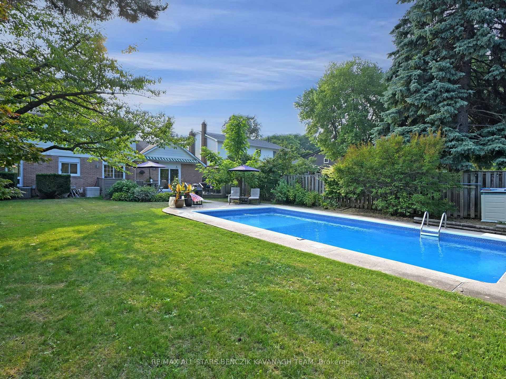 Photo 26 of 93 Sir Lancelot Drive, Markham, Markham Village — HOMEH
