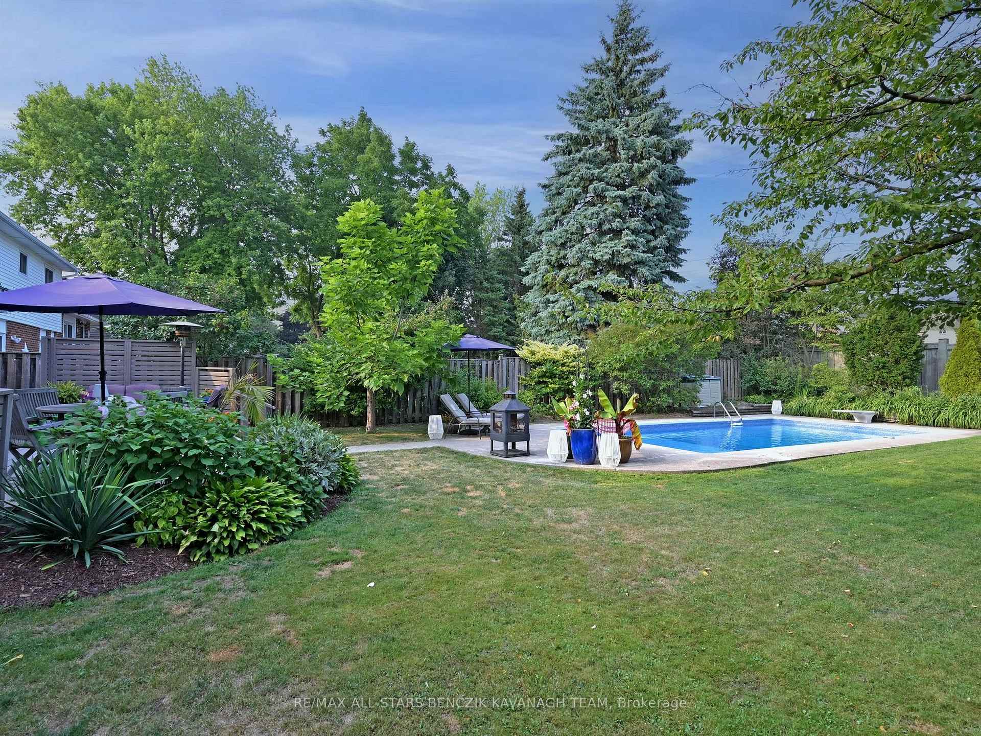 Photo 27 of 93 Sir Lancelot Drive, Markham, Markham Village — HOMEH