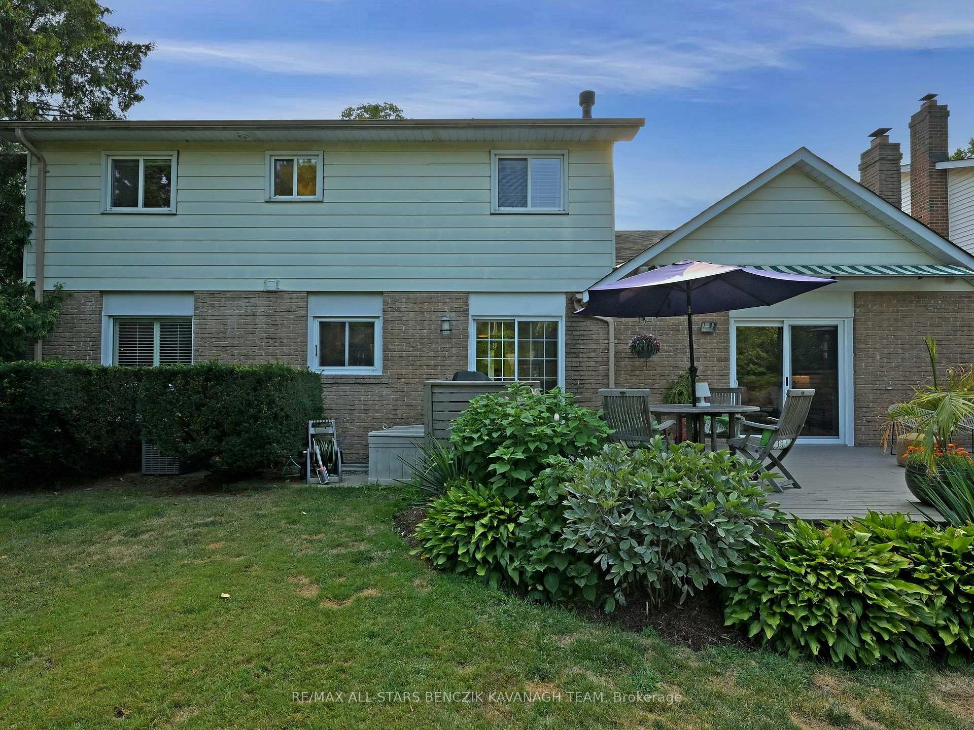 Photo 29 of 93 Sir Lancelot Drive, Markham, Markham Village — HOMEH