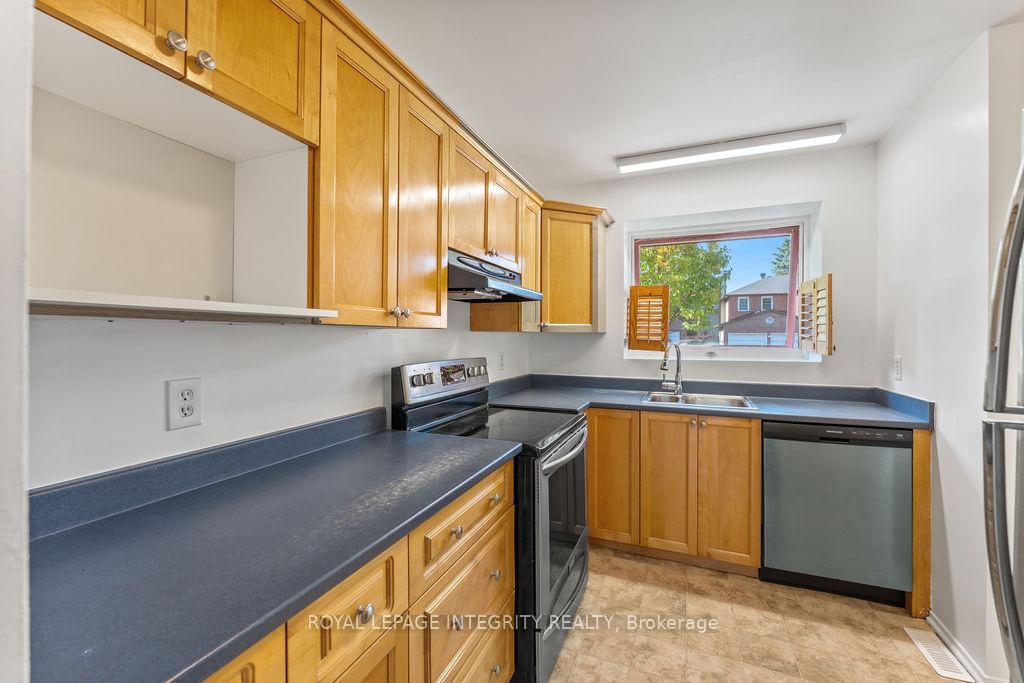 Photo 9 of 19 Hewitt Way, Ottawa, Kanata - Katimavik — HOMEH