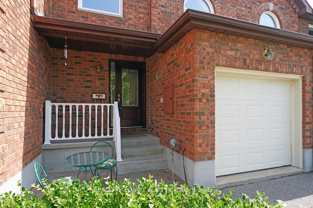 Photo 2 of 92 Waterton Crescent, Ottawa, Kanata - Bridlewood — HOMEH