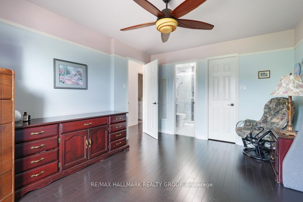 Photo 17 of 92 Waterton Crescent, Ottawa, Kanata - Bridlewood — HOMEH