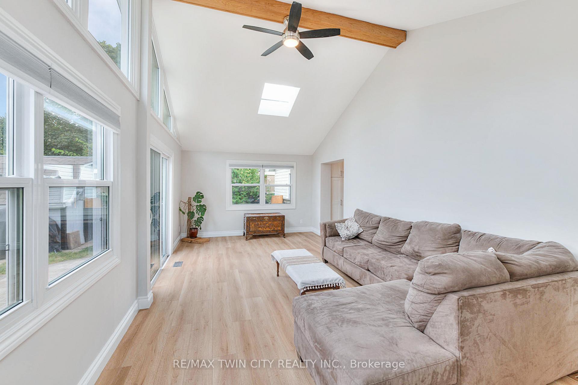 Photo 20 of 124 Fairfield Avenue, Kitchener, Fairfield — HOMEH