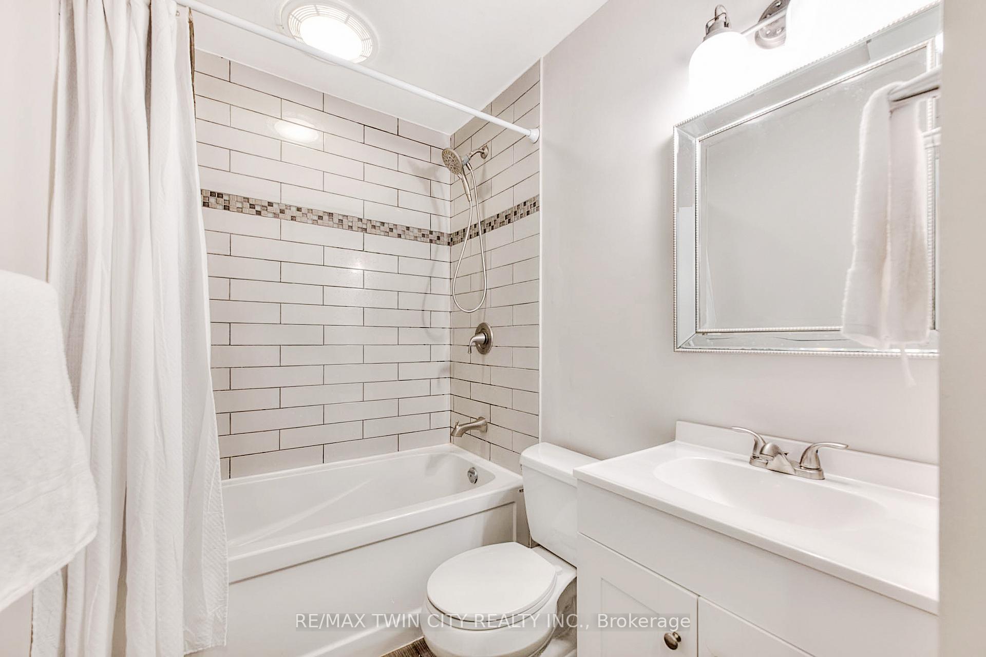 Photo 21 of 124 Fairfield Avenue, Kitchener, Fairfield — HOMEH