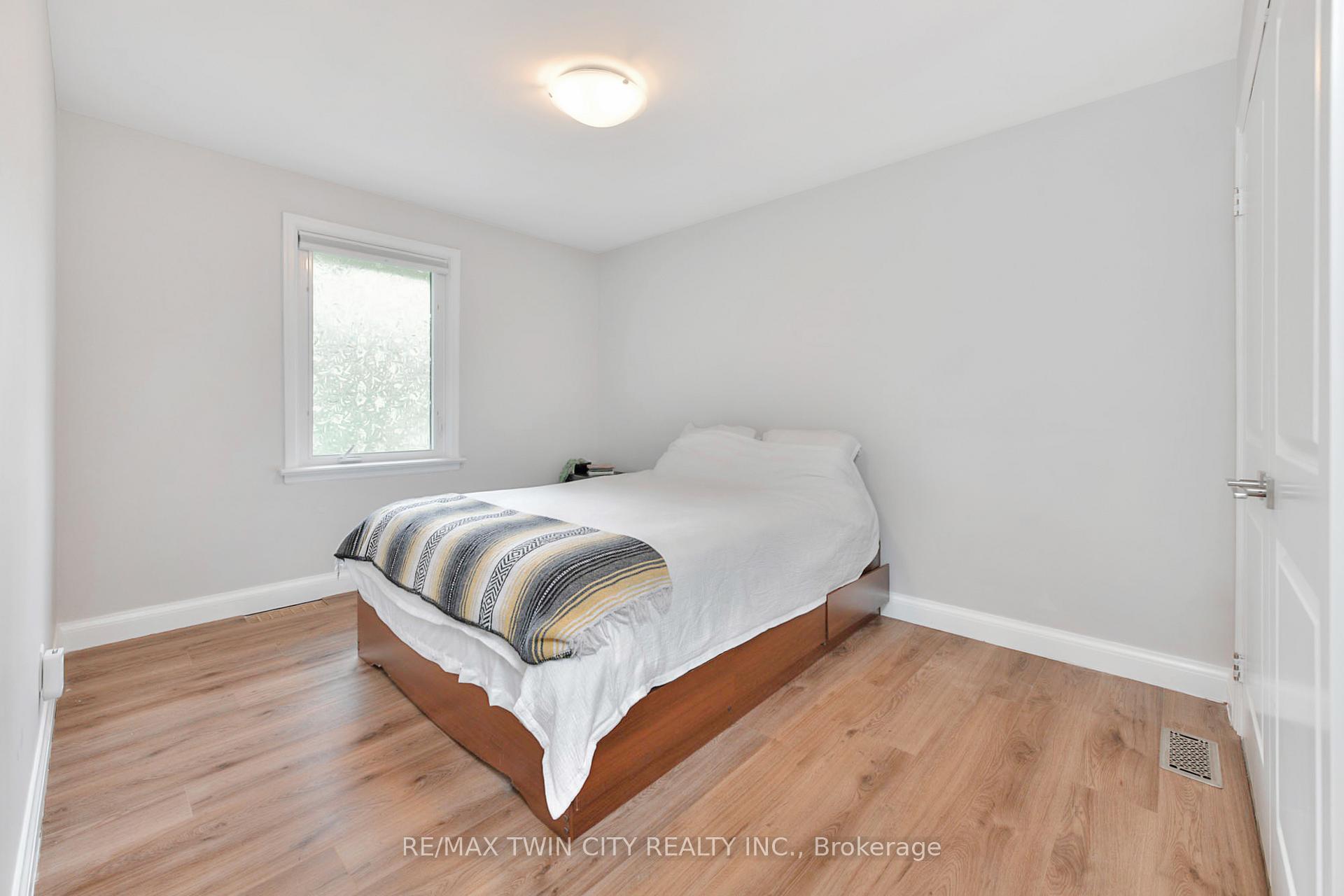 Photo 22 of 124 Fairfield Avenue, Kitchener, Fairfield — HOMEH