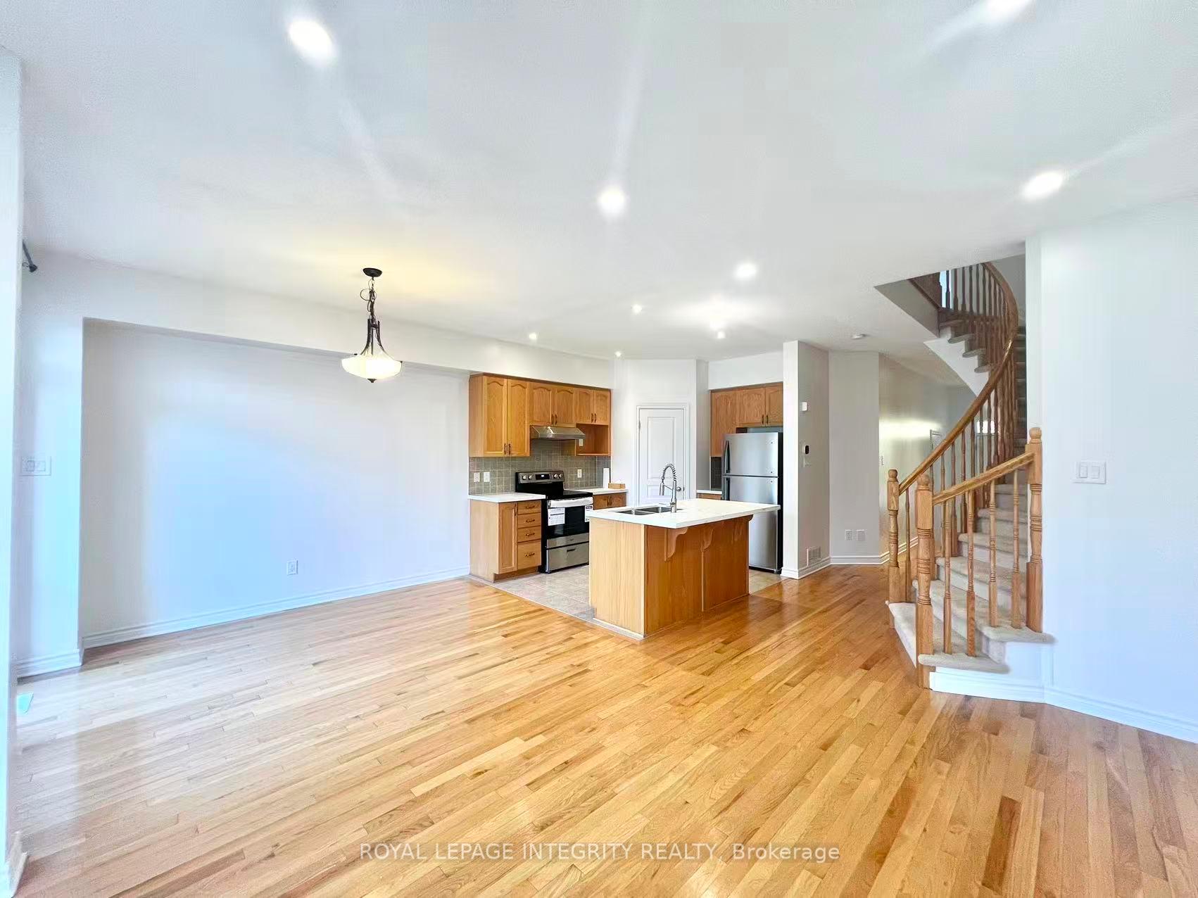 Photo 15 of 1029 Ottenbrite Crescent, Ottawa, Kanata - Kanata Lakes/Heritage Hills — HOMEH