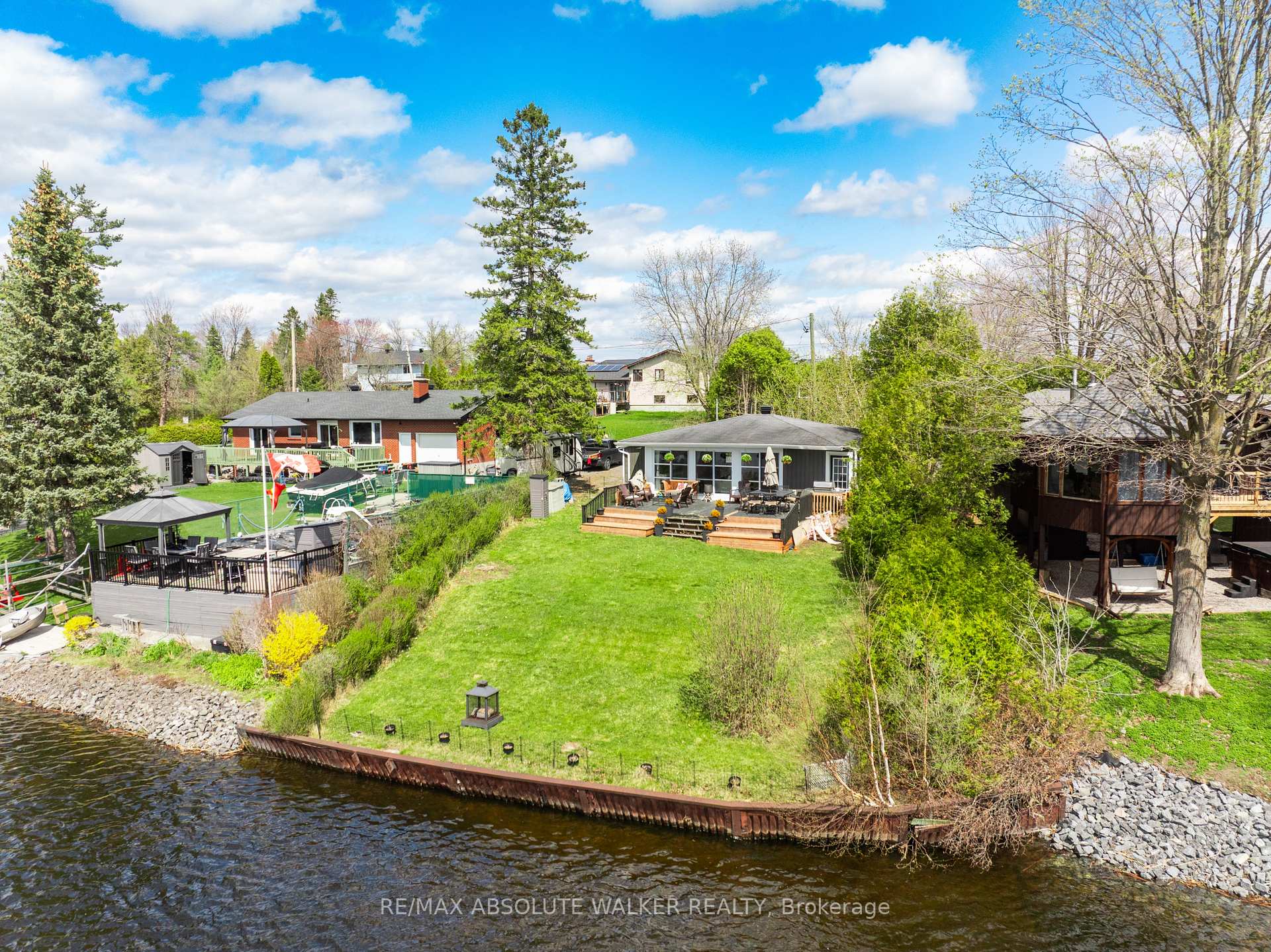 Photo 1 of 2552C River Road, Ottawa, Manotick East to Manotick Station — HOMEH