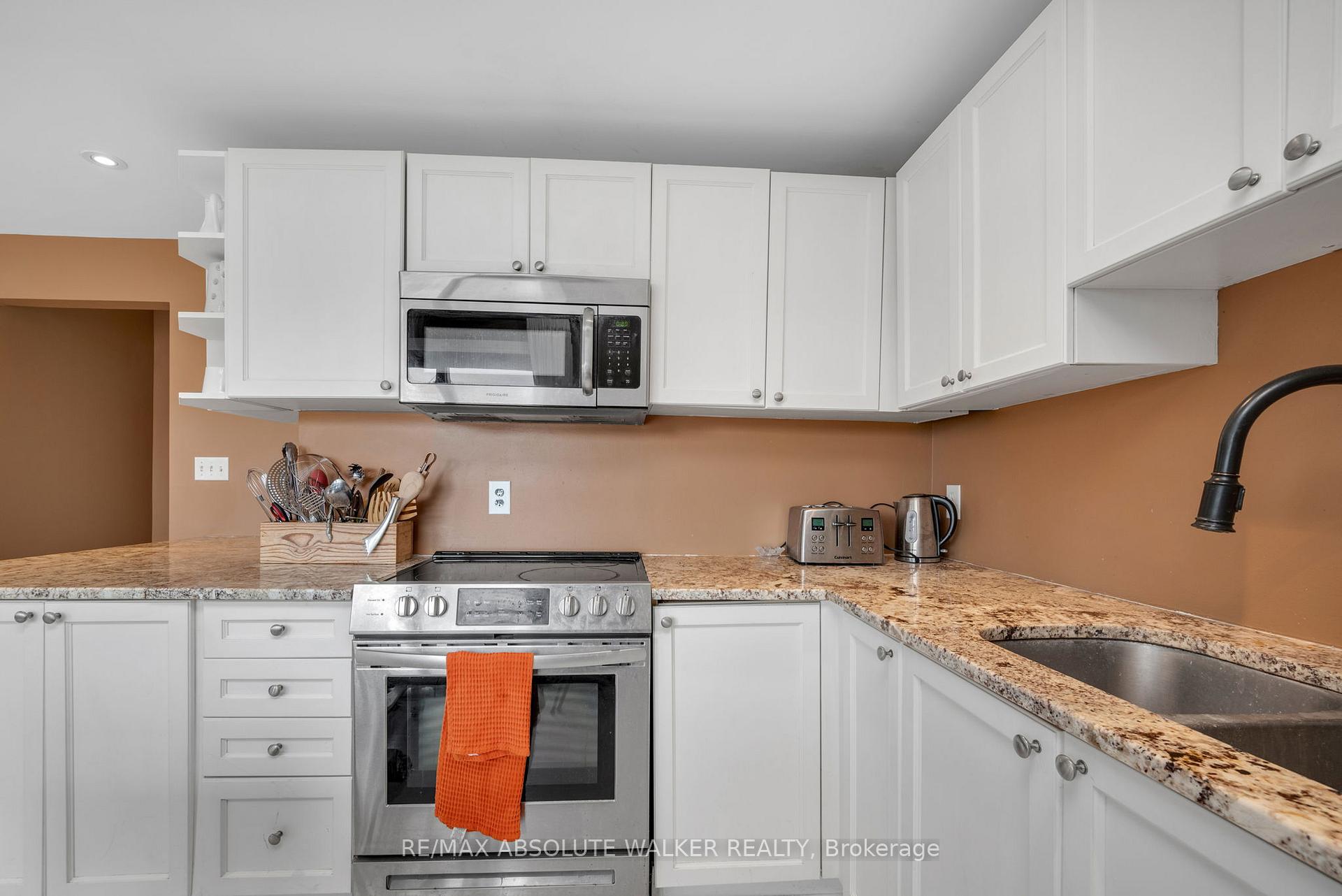 Photo 17 of 2552C River Road, Ottawa, Manotick East to Manotick Station — HOMEH