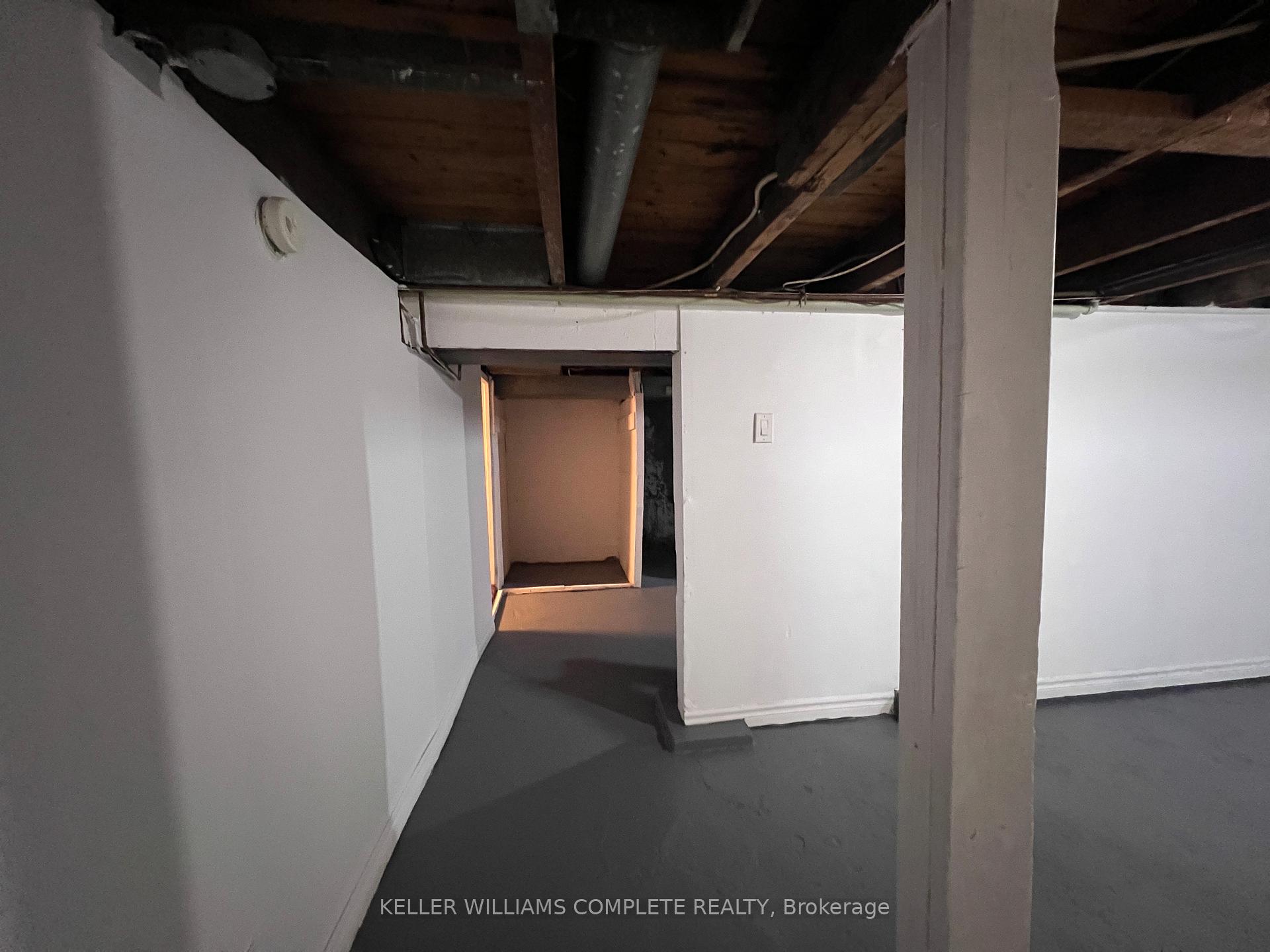 Photo 18 of 34 Douglas Avenue, Hamilton, Industrial Sector — HOMEH