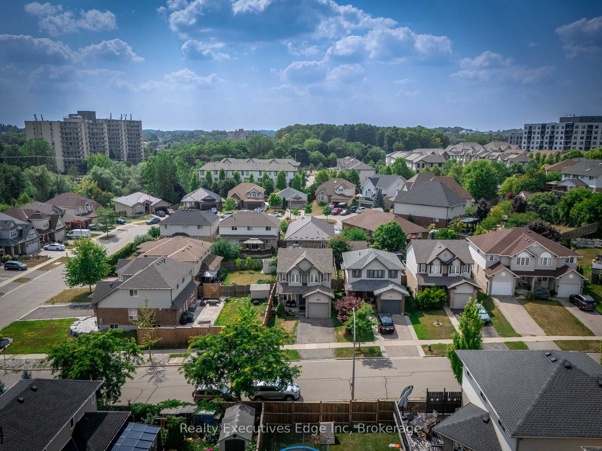 Photo 3 of 74 Joshua Street, Kitchener, Country Hills East — HOMEH