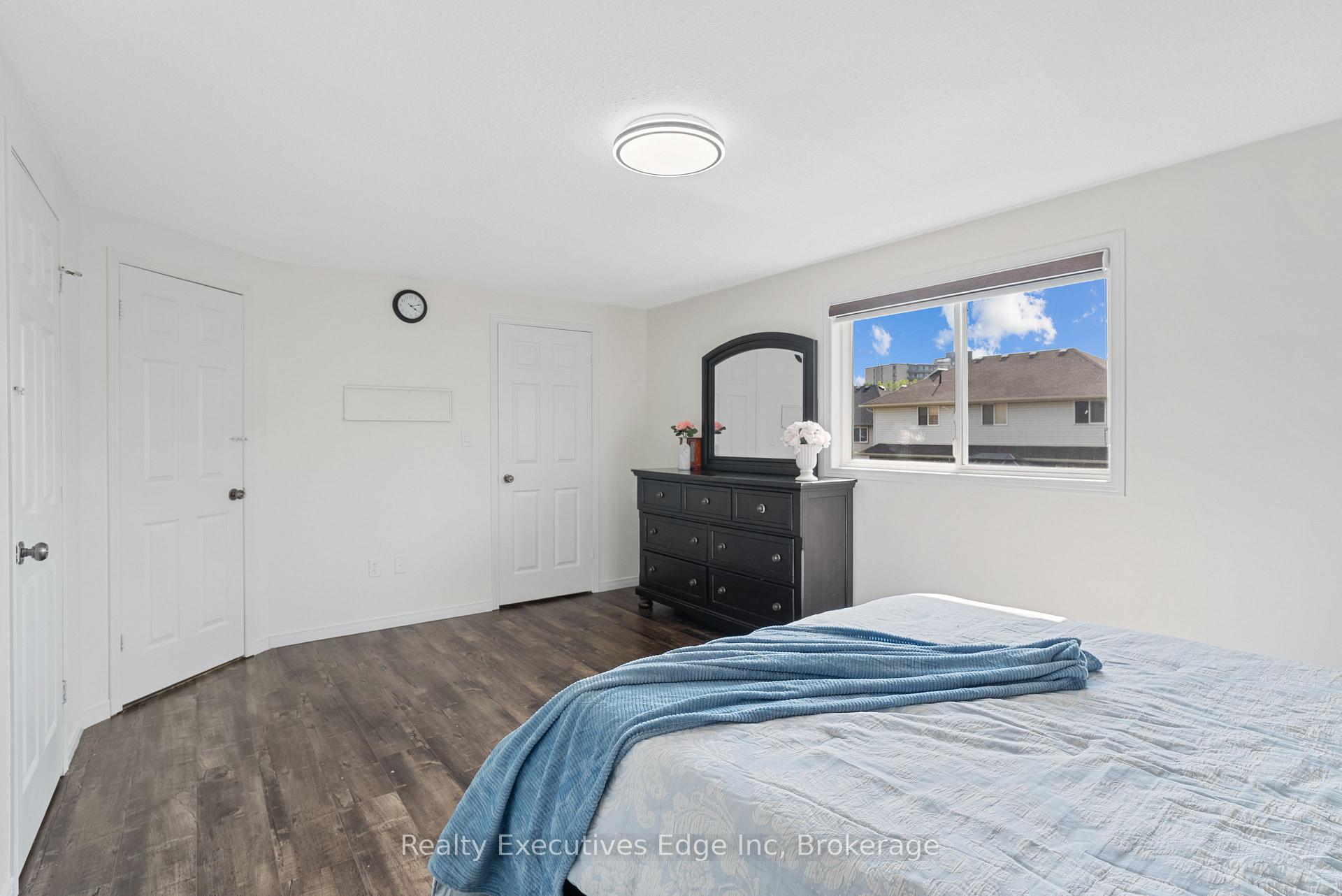 Photo 23 of 74 Joshua Street, Kitchener, Country Hills East — HOMEH