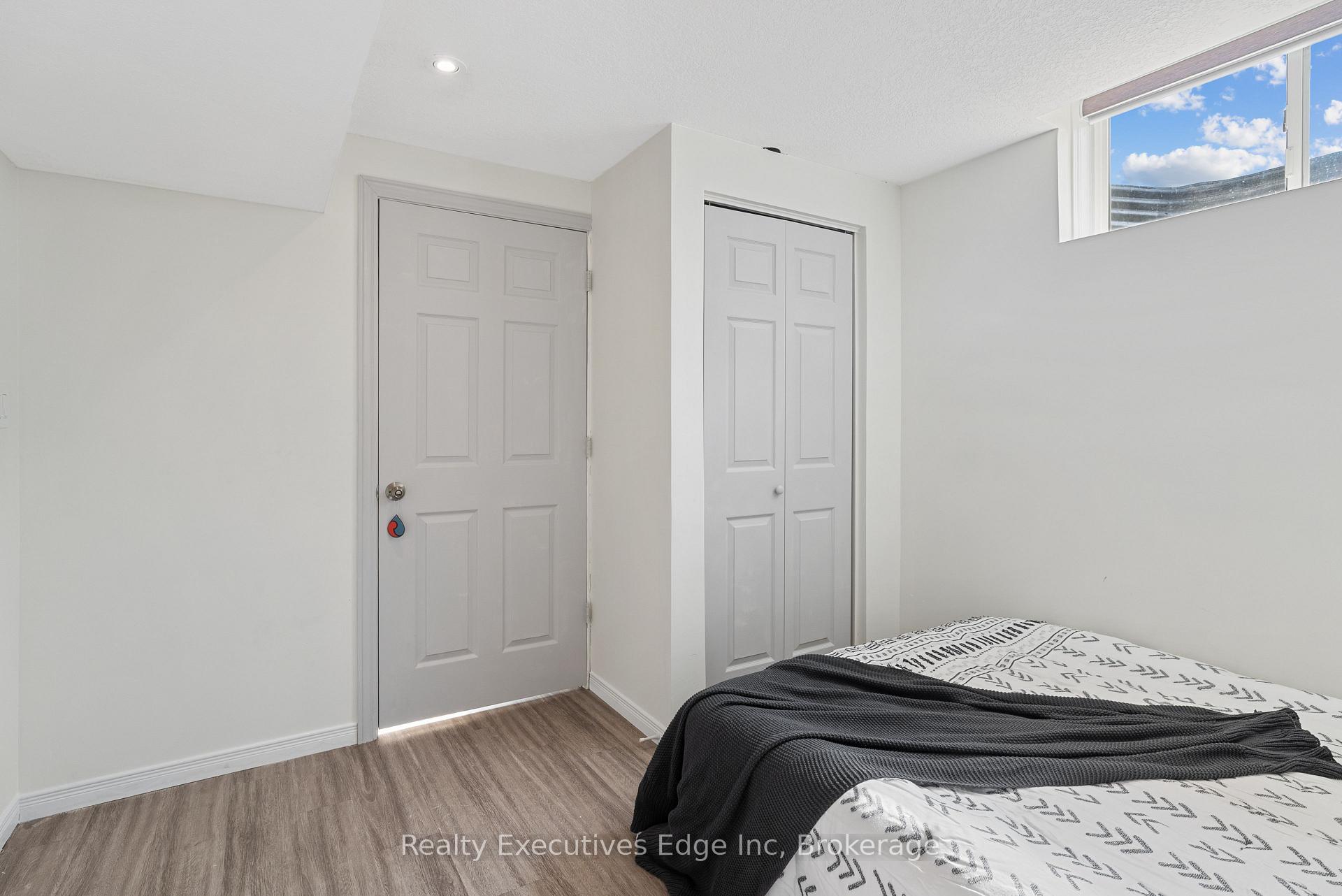 Photo 35 of 74 Joshua Street, Kitchener, Country Hills East — HOMEH