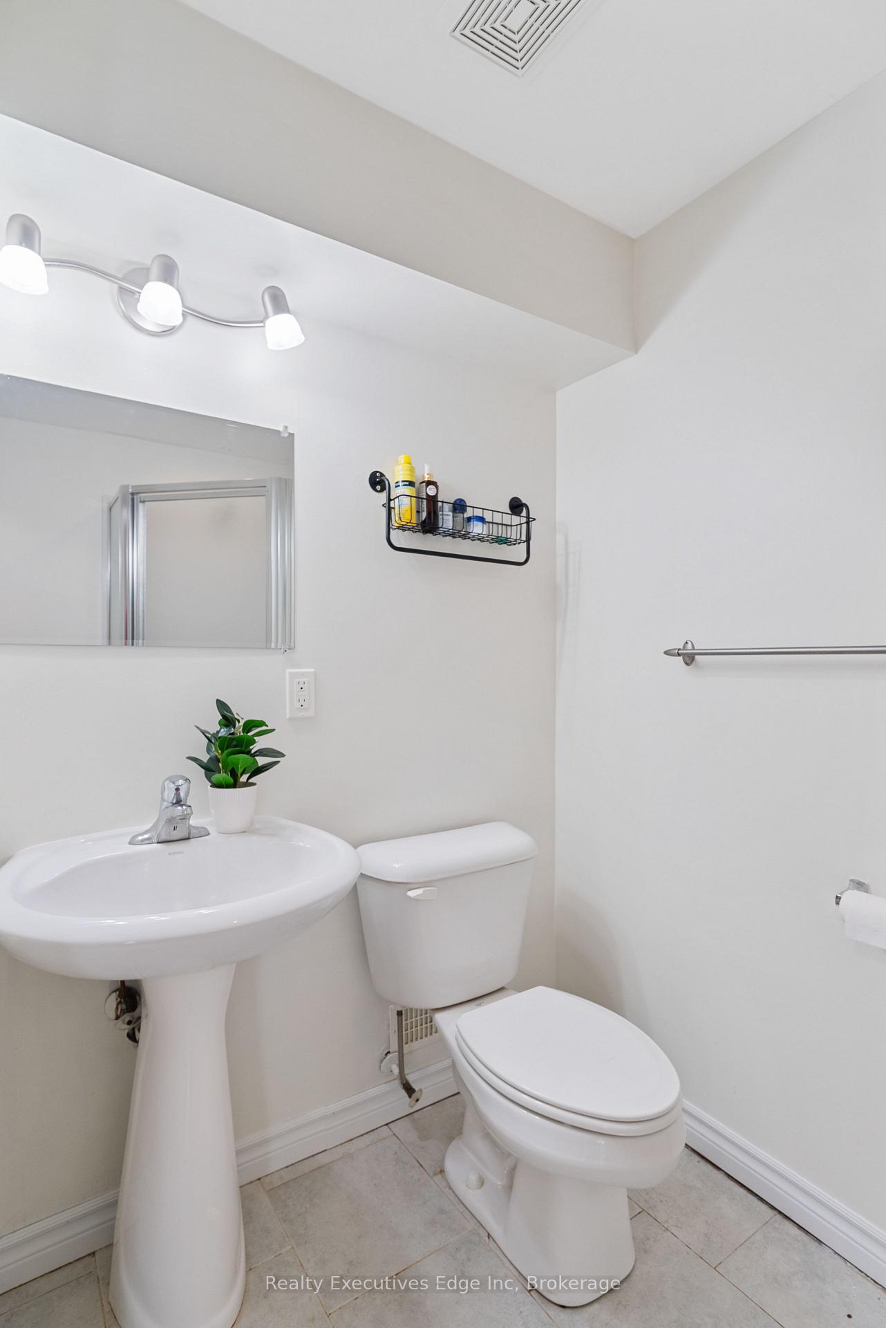 Photo 36 of 74 Joshua Street, Kitchener, Country Hills East — HOMEH