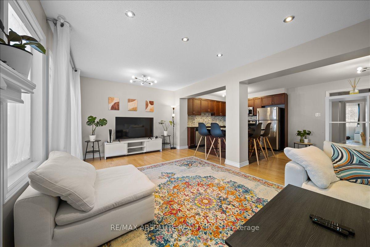Photo 16 of 543 Foxlight Circle, Ottawa, Kanata - Emerald Meadows/Trailwest — HOMEH