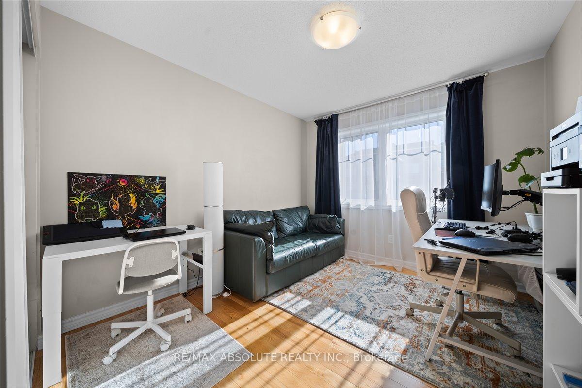 Photo 20 of 543 Foxlight Circle, Ottawa, Kanata - Emerald Meadows/Trailwest — HOMEH