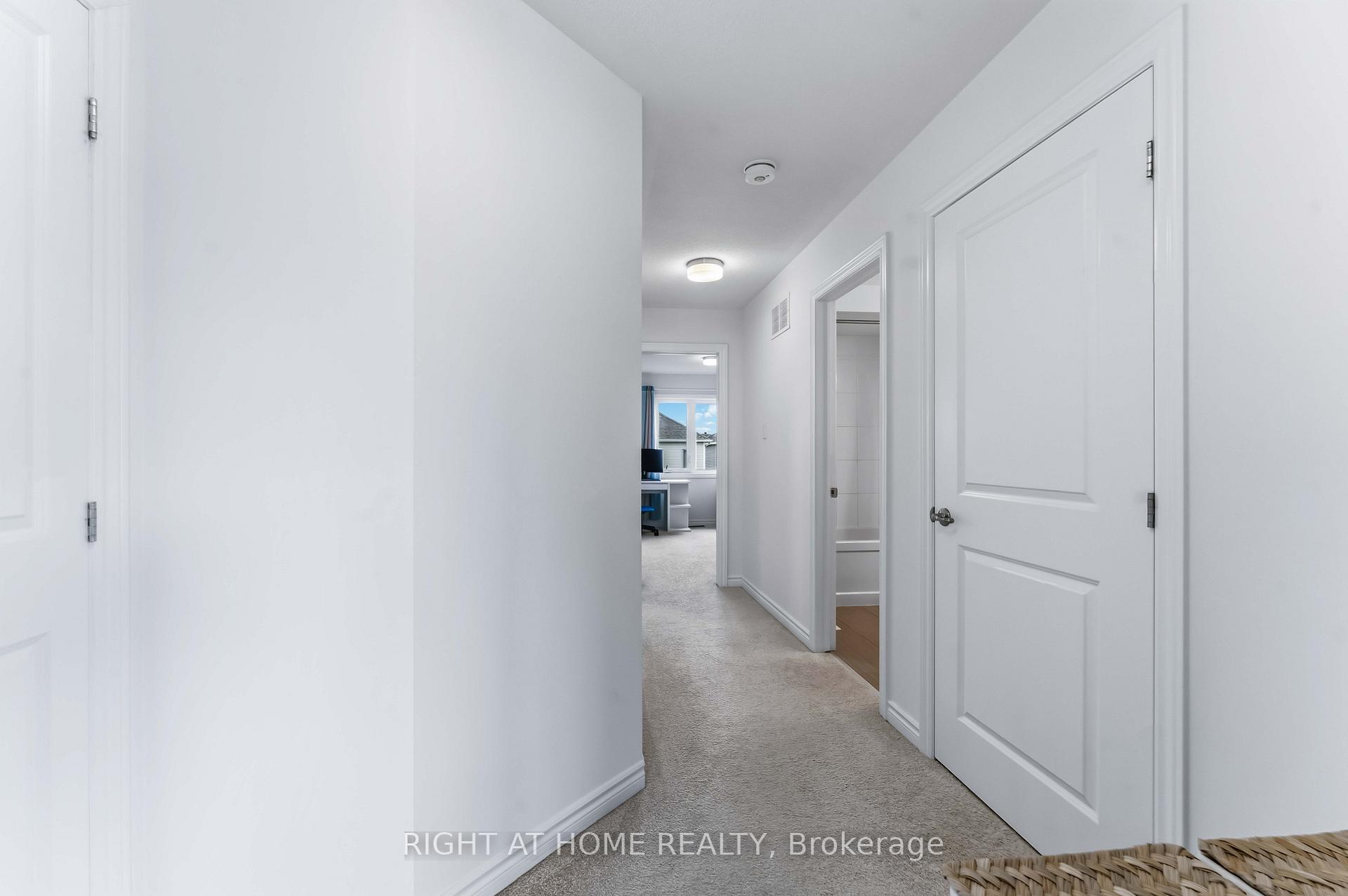 Photo 15 of 756 Brittanic Road, Ottawa, Kanata - Emerald Meadows/Trailwest — HOMEH