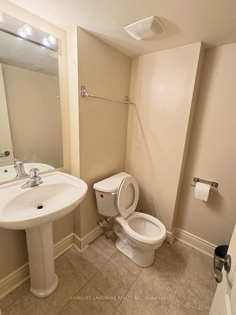 Photo 18 of 29 Hans Drive, Markham, Cachet — HOMEH