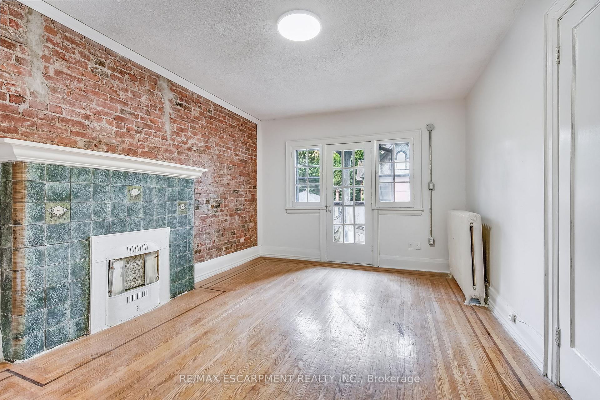 Photo 15 of Unit 9, 312 Aberdeen Avenue, Hamilton, Kirkendall — HOMEH