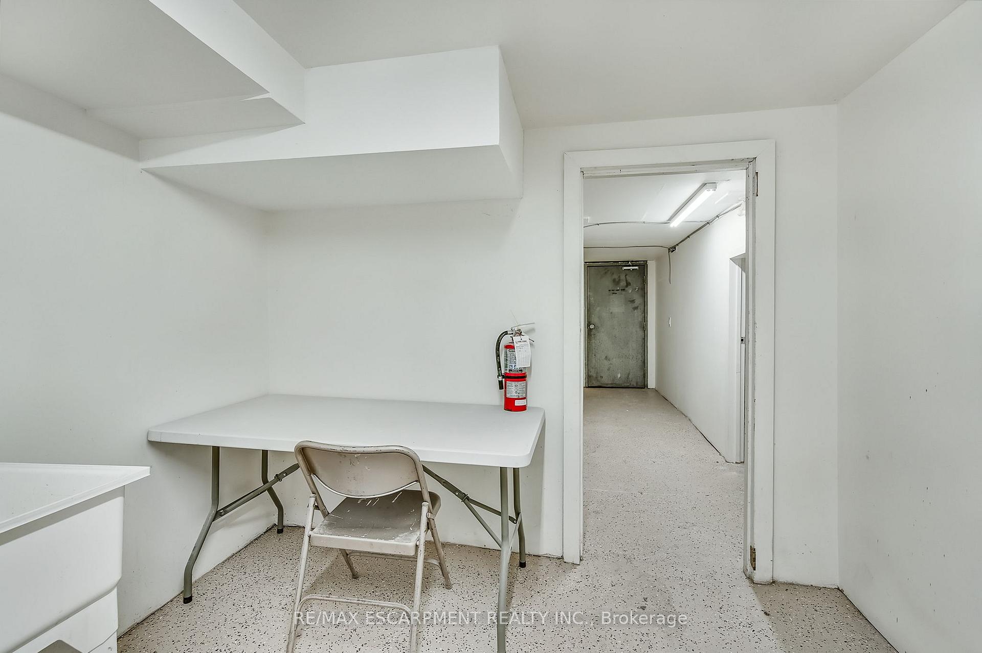 Photo 32 of Unit 9, 312 Aberdeen Avenue, Hamilton, Kirkendall — HOMEH