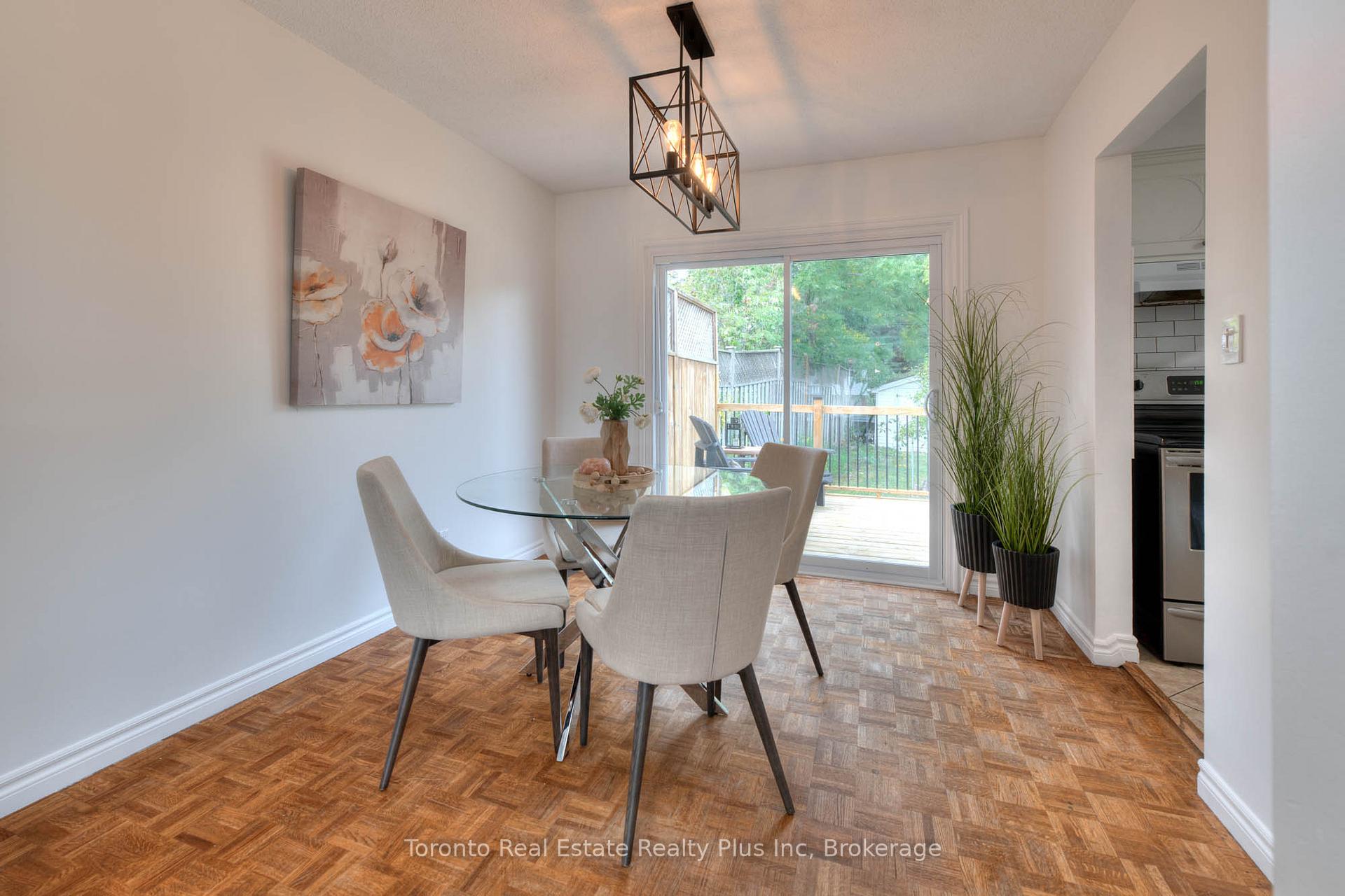 Photo 12 of 244 Westwood Drive, Kitchener — HOMEH