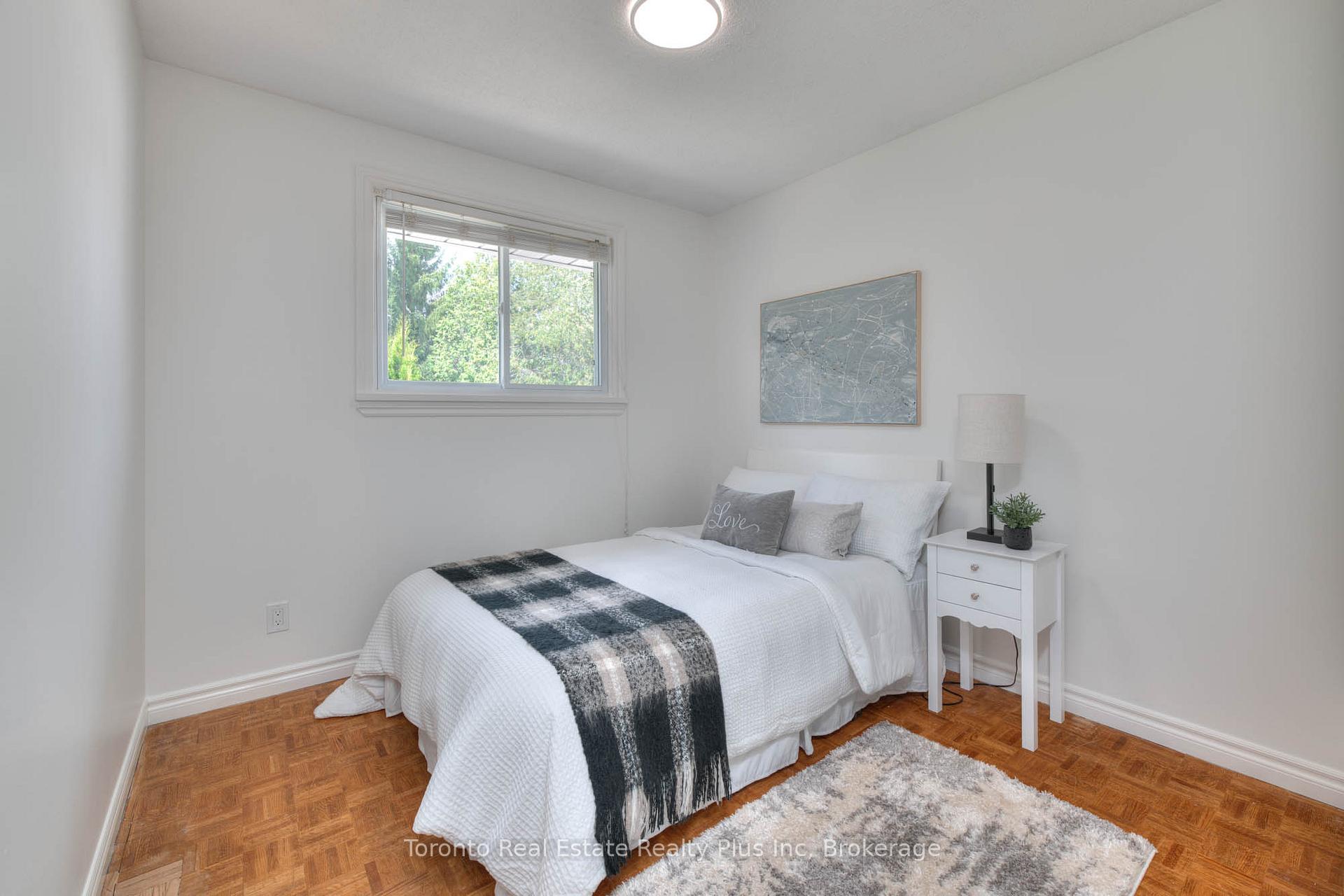 Photo 22 of 244 Westwood Drive, Kitchener — HOMEH