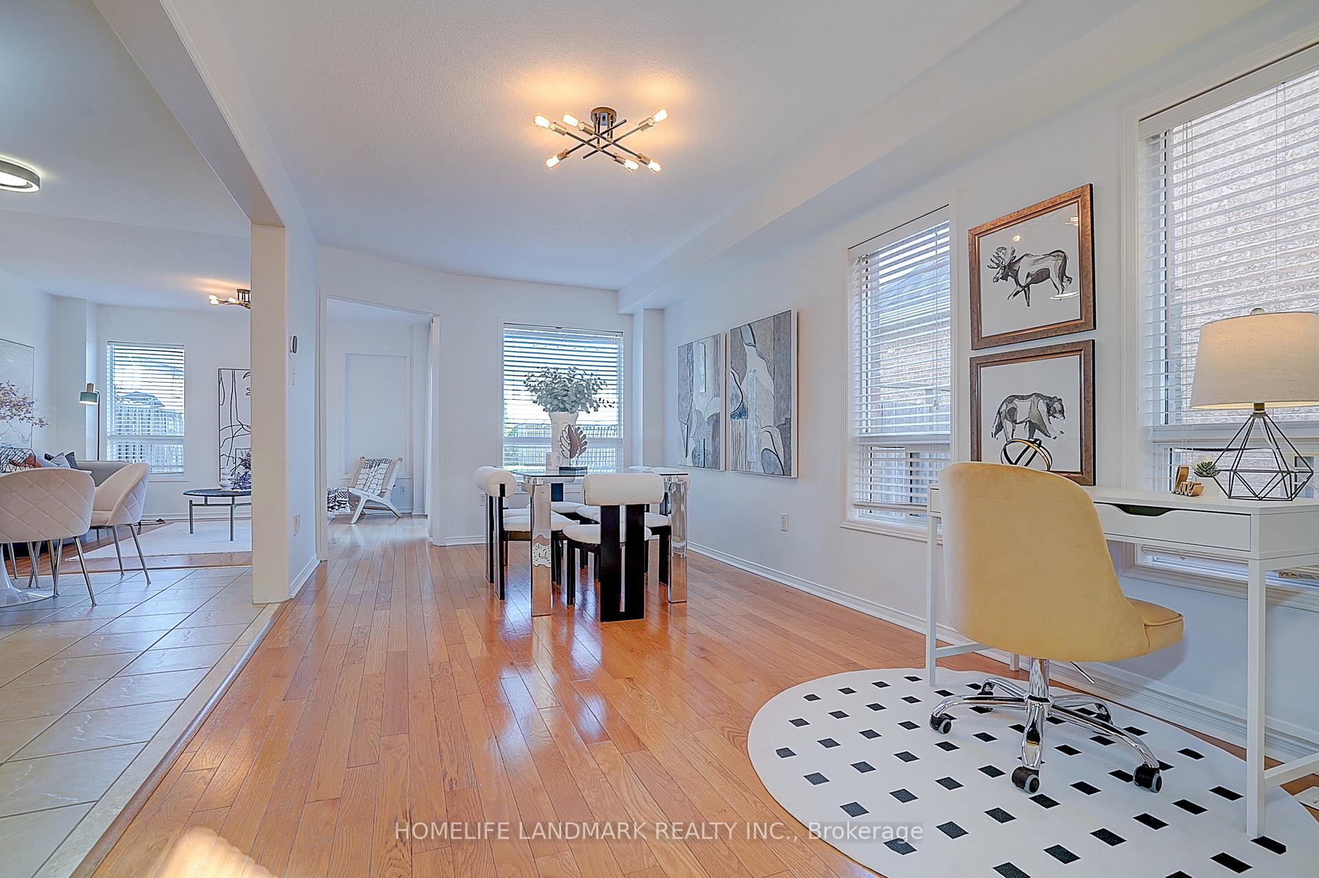 Photo 4 of 21 Raintree Drive, Markham, Village Green-South Unionville — HOMEH
