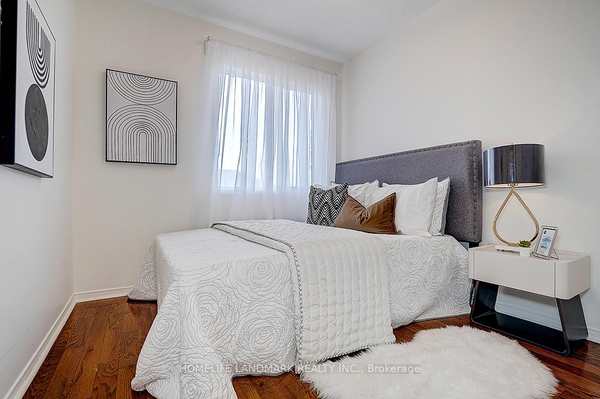 Photo 24 of 21 Raintree Drive, Markham, Village Green-South Unionville — HOMEH