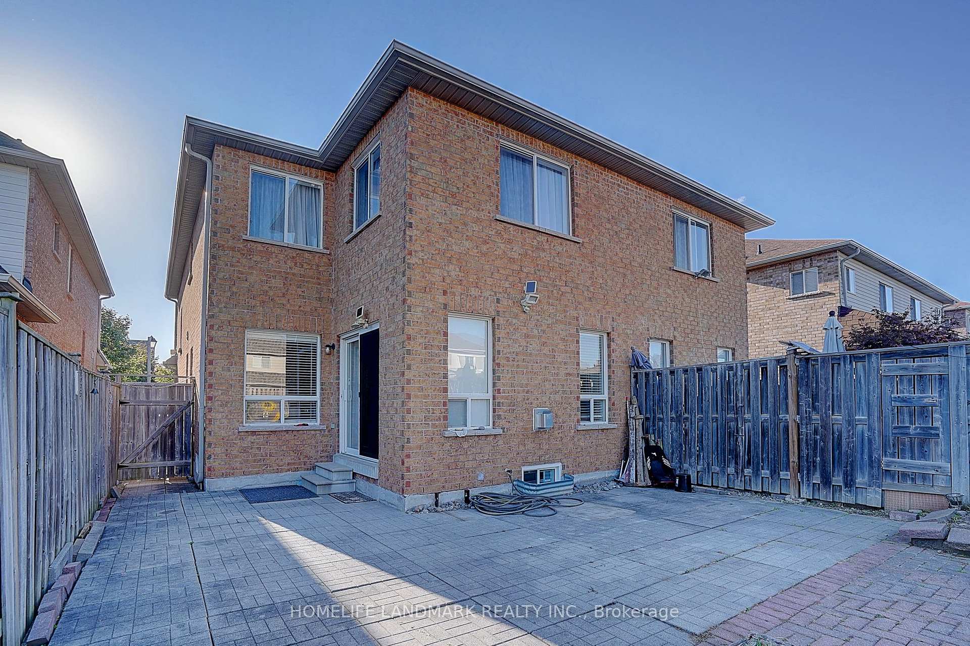 Photo 35 of 21 Raintree Drive, Markham, Village Green-South Unionville — HOMEH