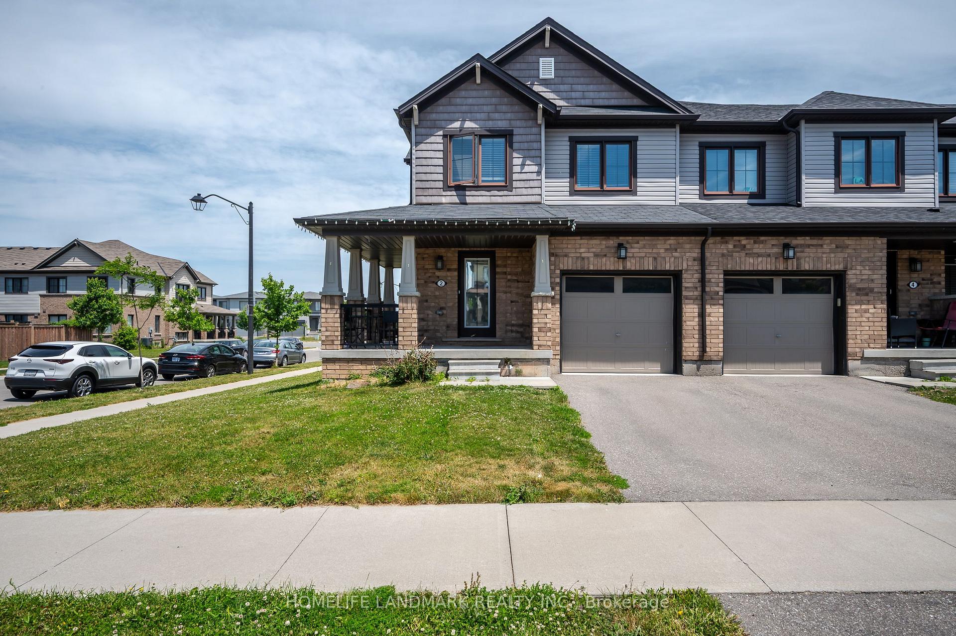 Photo 3 of 2 Prestwick Street, Hamilton, Stoney Creek — HOMEH