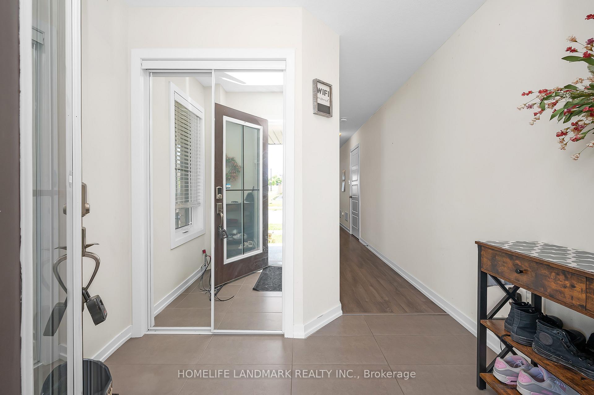 Photo 6 of 2 Prestwick Street, Hamilton, Stoney Creek — HOMEH