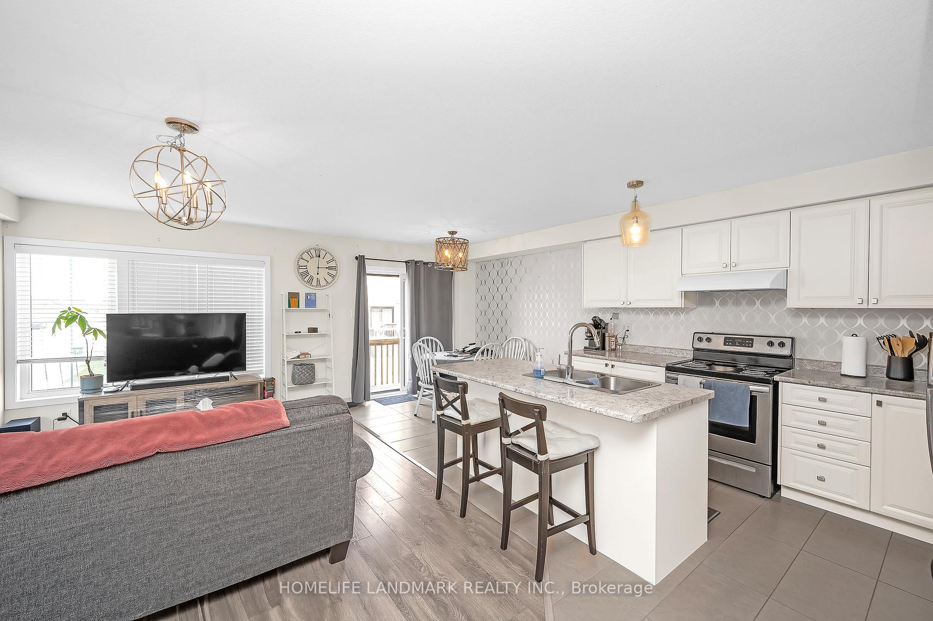 Photo 15 of 2 Prestwick Street, Hamilton, Stoney Creek — HOMEH