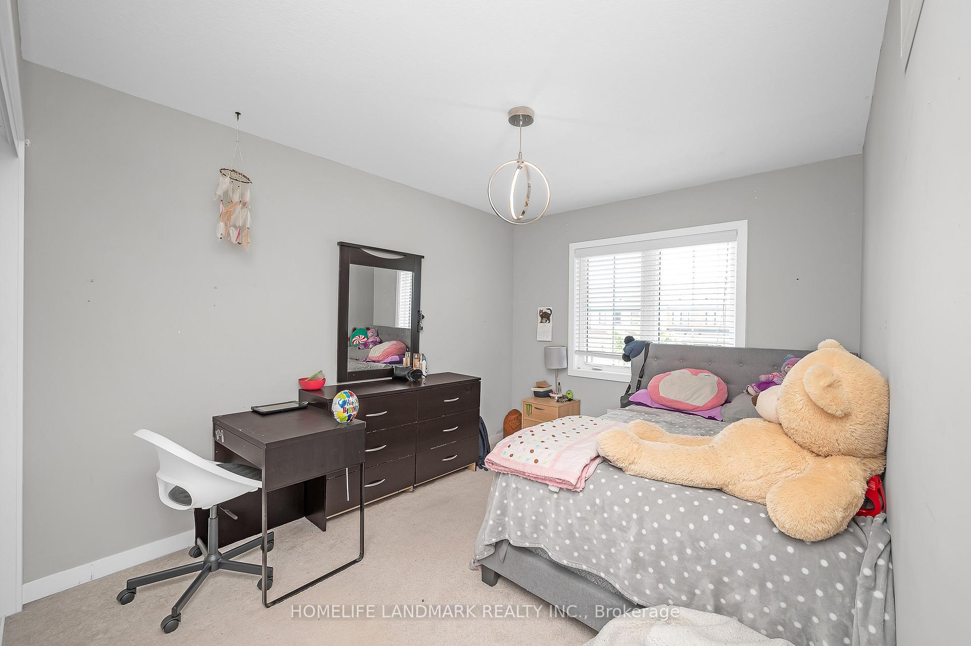 Photo 20 of 2 Prestwick Street, Hamilton, Stoney Creek — HOMEH