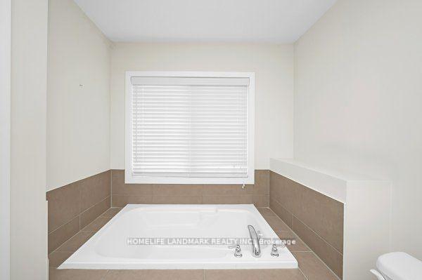 Photo 24 of 2 Prestwick Street, Hamilton, Stoney Creek — HOMEH