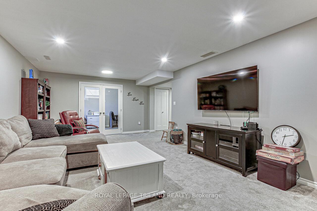 Photo 33 of 185 Spencer Avenue, Lucan Biddulph, Lucan — HOMEH
