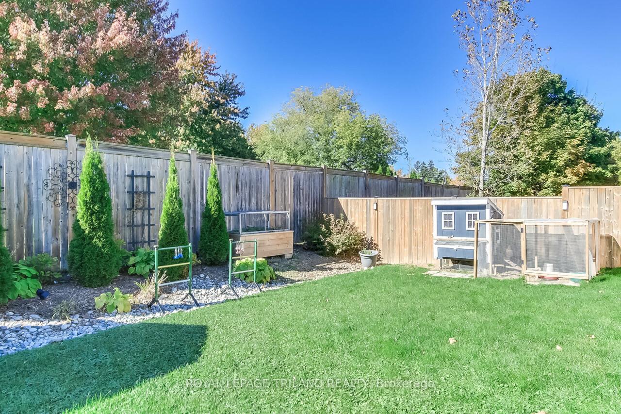 Photo 35 of 185 Spencer Avenue, Lucan Biddulph, Lucan — HOMEH