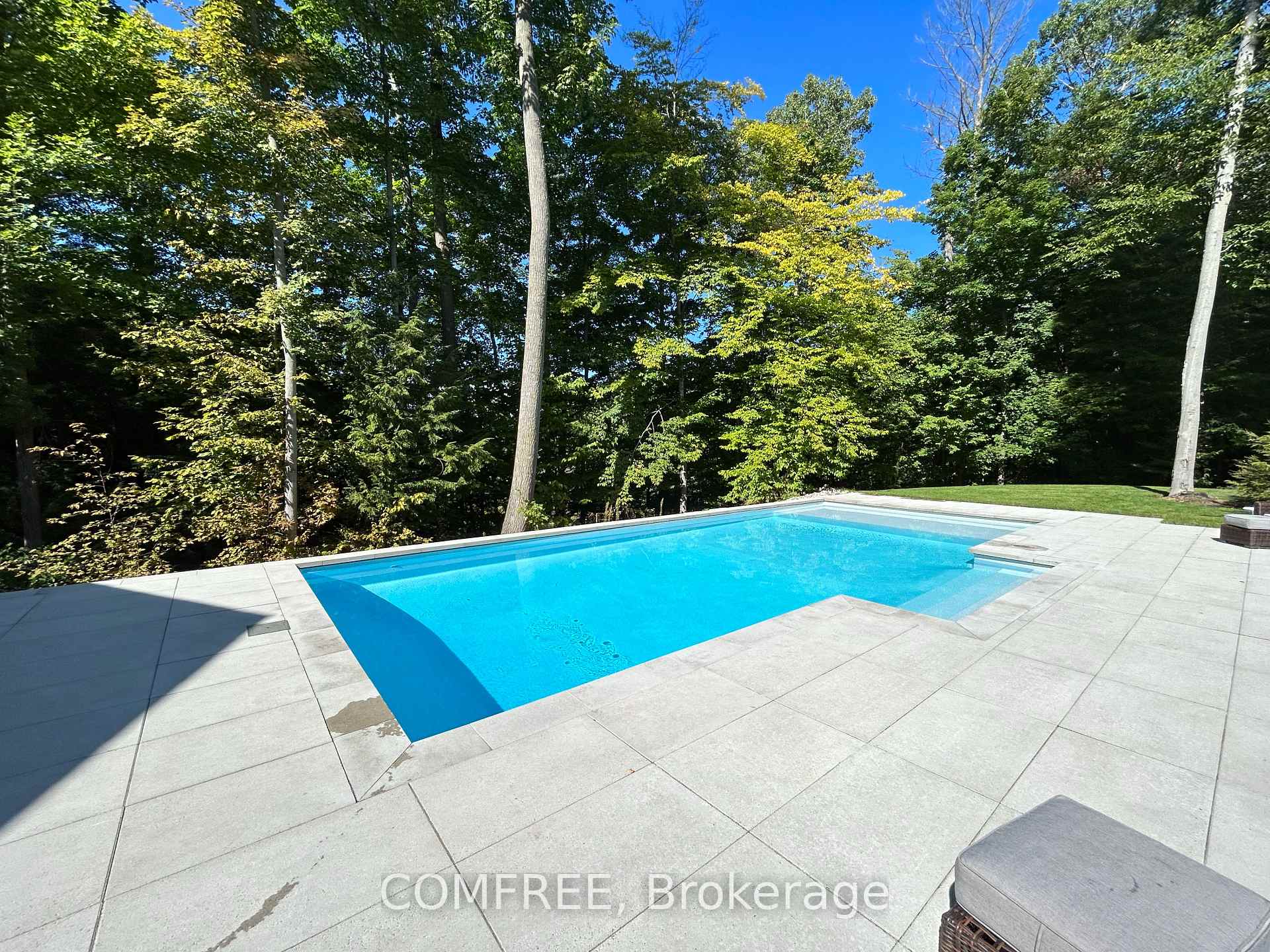 Photo 13 of 2072 Wilkinson Street, Innisfil, Rural Innisfil — HOMEH