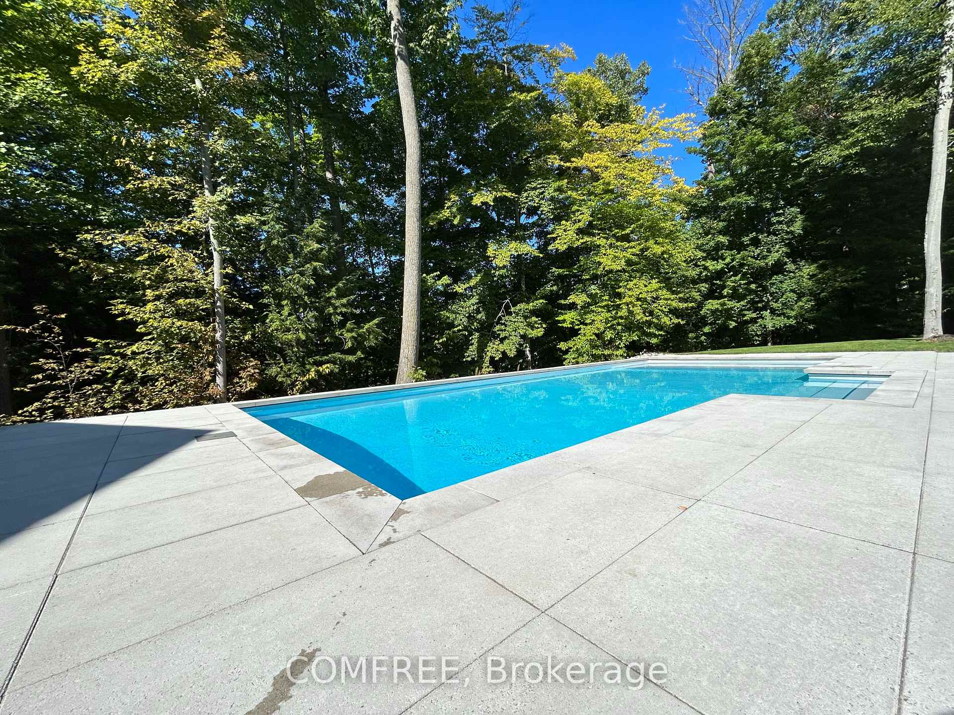 Photo 14 of 2072 Wilkinson Street, Innisfil, Rural Innisfil — HOMEH