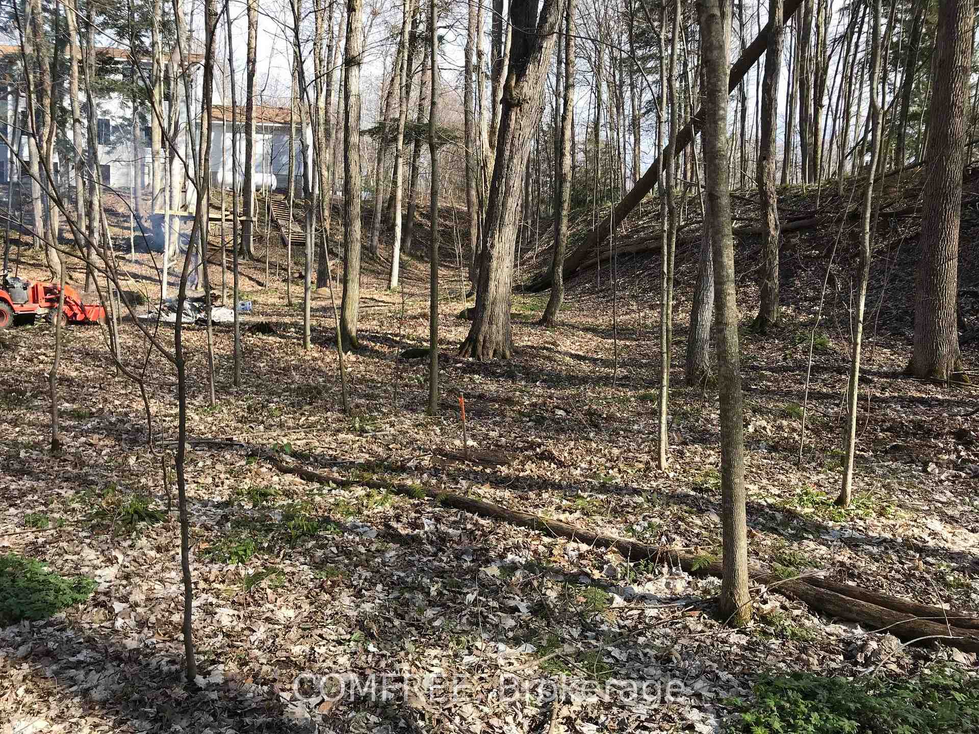 Photo 16 of 2072 Wilkinson Street, Innisfil, Rural Innisfil — HOMEH