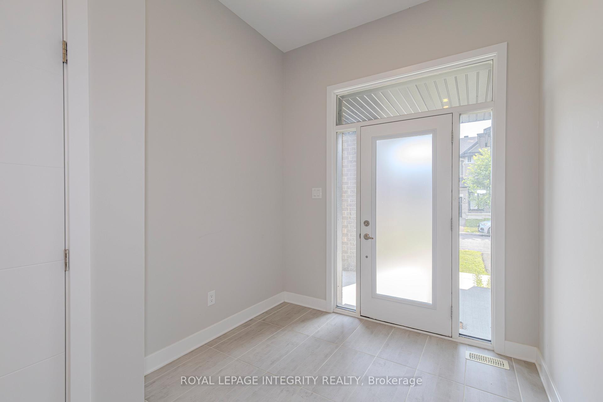 Photo 2 of 710 Twist Way, Ottawa, Kanata - Emerald Meadows/Trailwest — HOMEH