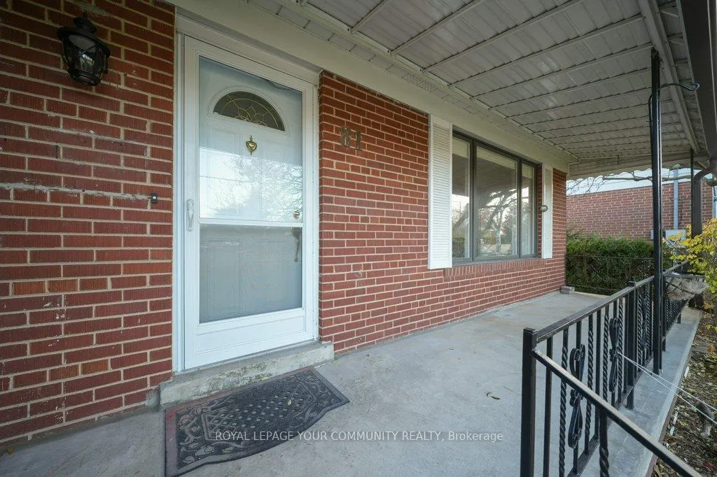 Photo 4 of 81 Clark Avenue, Markham, Thornhill — HOMEH