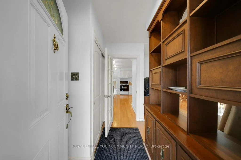 Photo 5 of 81 Clark Avenue, Markham, Thornhill — HOMEH