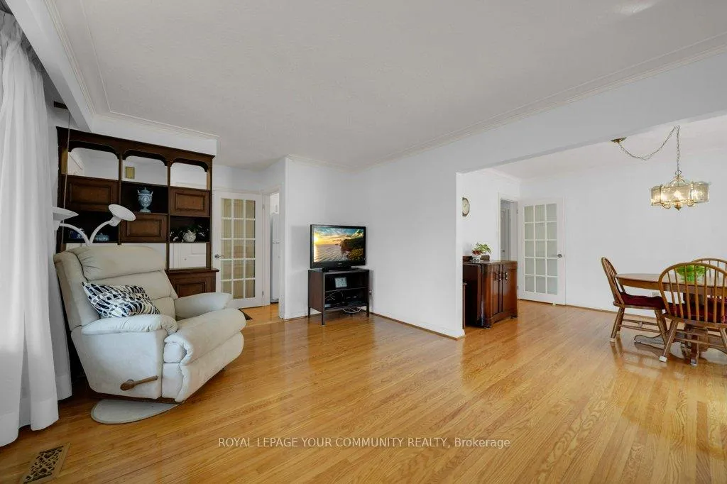 Photo 9 of 81 Clark Avenue, Markham, Thornhill — HOMEH