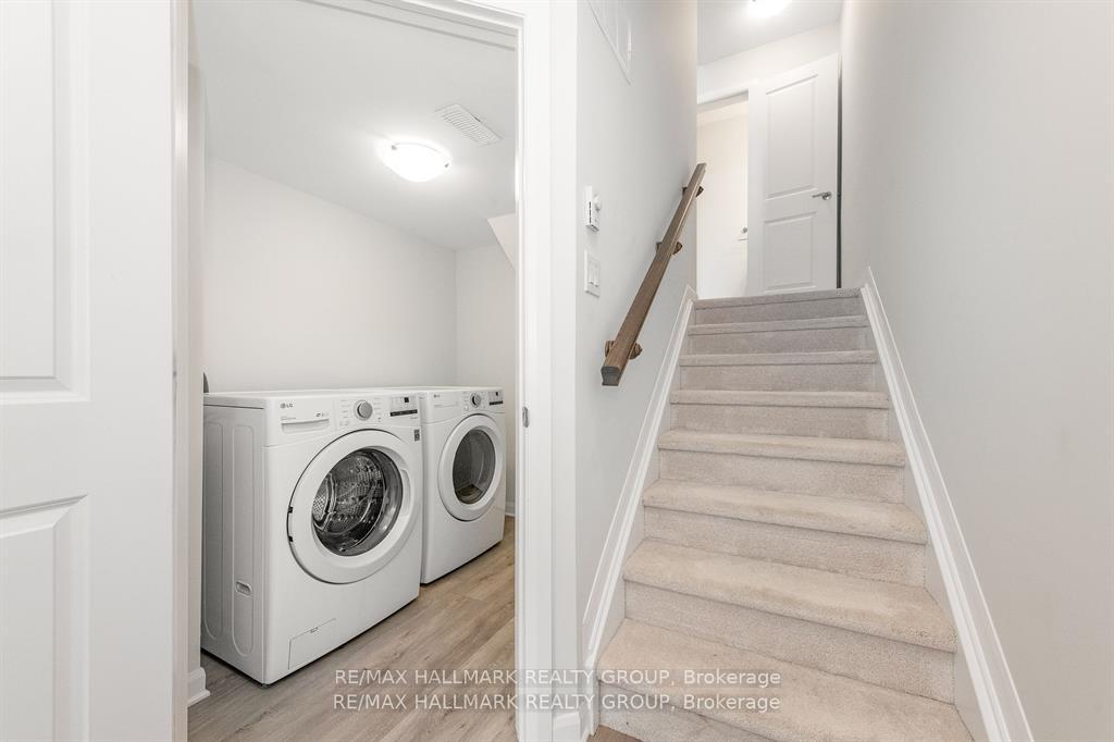 Photo 7 of 210 Attwell Private, Ottawa, Kanata - Morgan's Grant/South March — HOMEH