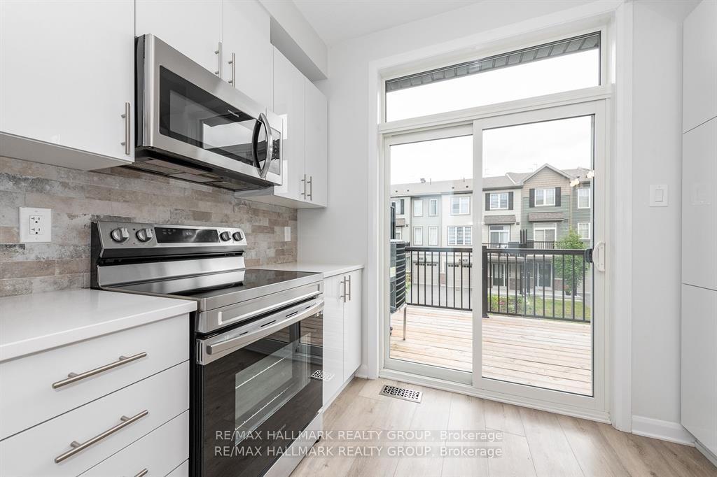 Photo 11 of 210 Attwell Private, Ottawa, Kanata - Morgan's Grant/South March — HOMEH