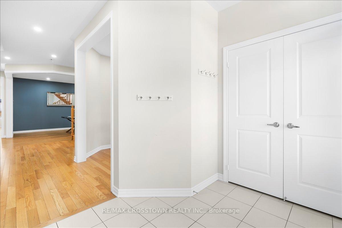 Photo 6 of 1033 Barton Way, Innisfil, Alcona — HOMEH
