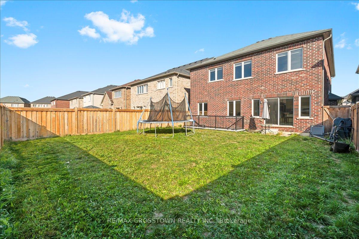 Photo 38 of 1033 Barton Way, Innisfil, Alcona — HOMEH